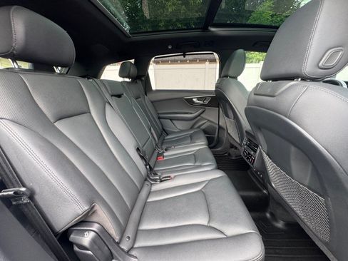 Used 2021 Audi Q7 3.0T Prestige w/ Prestige Package AWD/4WD image 36