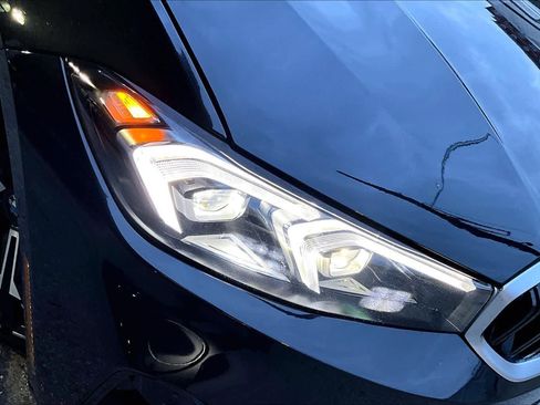 Certified 2025 BMW 330i Sedan image 27