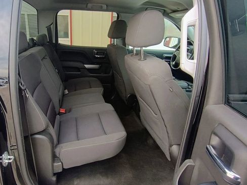 Used 2018 Chevrolet Silverado 1500 LT w/ All Star Edition image 9