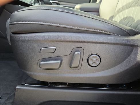 Used 2025 Kia Telluride SX Prestige X-Line image 12