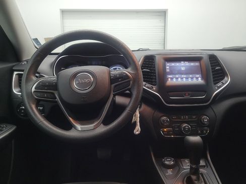 Used 2019 Jeep Cherokee Latitude w/ Popular Appearance Group AWD/4WD image 22