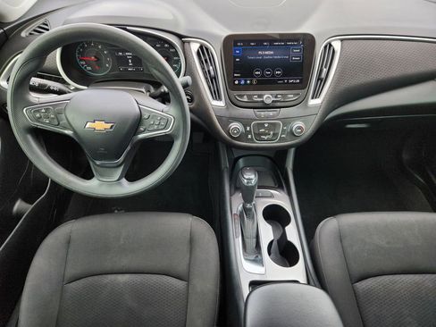 Used 2020 Chevrolet Malibu LS image 27