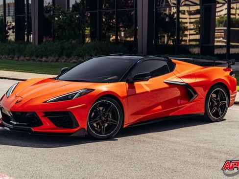 Used 2020 Chevrolet Corvette Stingray Coupe w/ 1LT RWD image 36