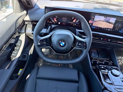 New 2026 BMW 530i image 17
