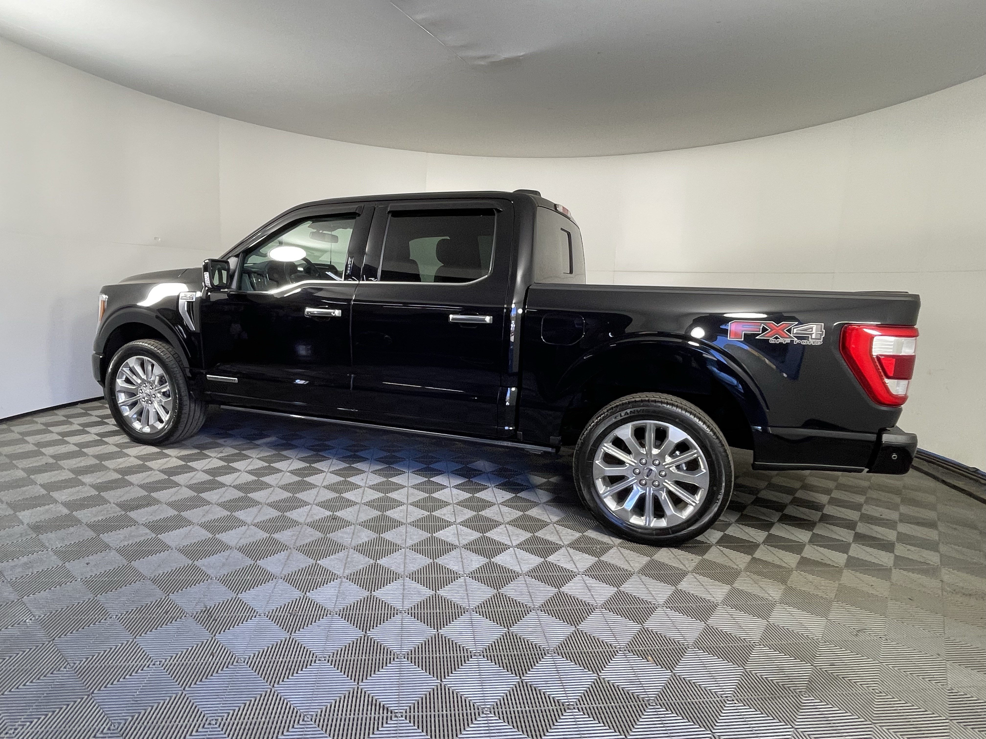 Used 2023 Ford F150 4x4 SuperCrew Hybrid image 2