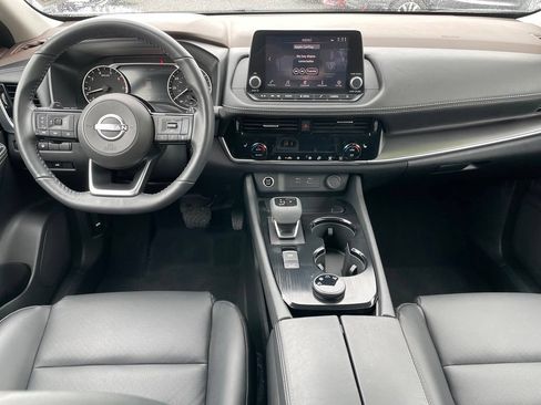 Certified 2023 Nissan Rogue SV w/ SV Premium B Package AWD/4WD image 13