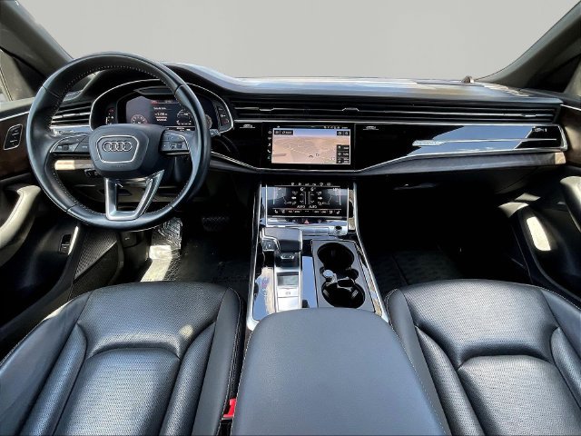 Used 2020 Audi Q8 Prestige w/ Prestige Package AWD/4WD image 9