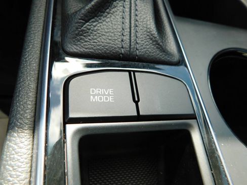 Used 2015 Hyundai Sonata Sport w/ Option Group 03 FWD image 19