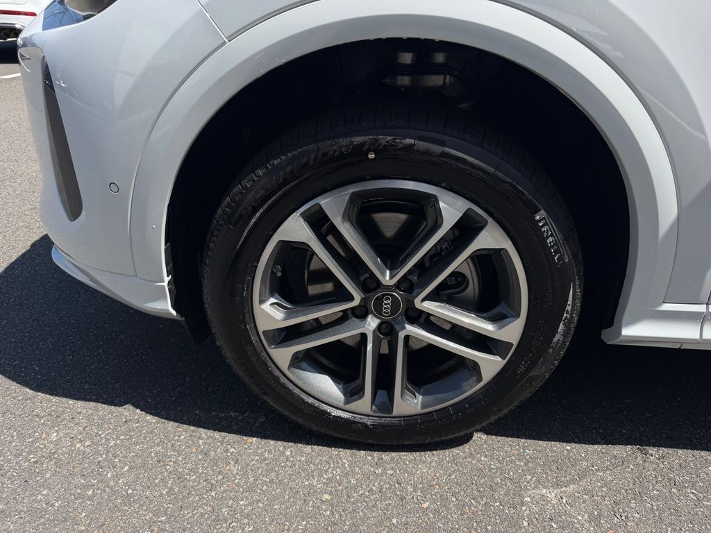 New 2026 Audi Q5 Premium AWD/4WD image 9