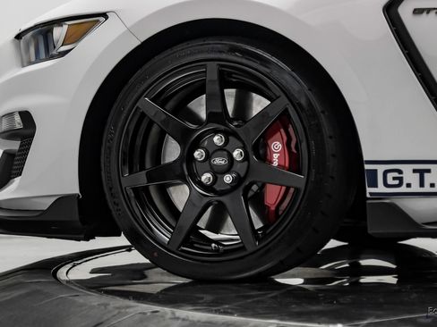 Used 2019 Ford Mustang Shelby GT350R w/ GT350R Equipment Group 920A RWD image 91