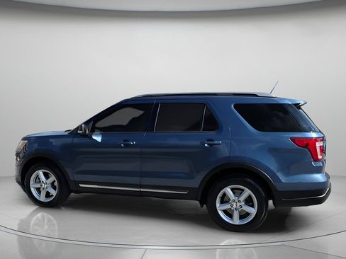 Certified 2018 Ford Explorer XLT w/ Equipment Group 202A image 19