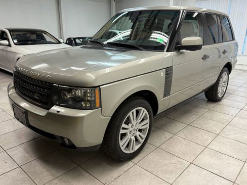 Used 2011 Land Rover Range Rover HSE LUX image 3