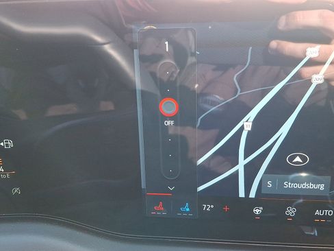 Certified 2025 Ford Mustang Premium image 24