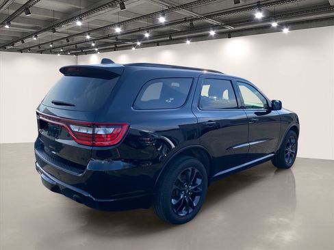 Used 2024 Dodge Durango GT AWD/4WD image 7