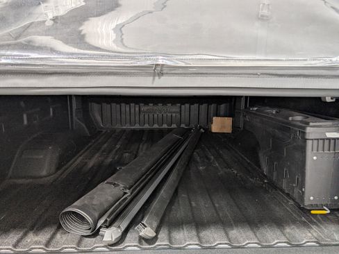 Used 2025 GMC Sierra 2500 AT4 w/ AT4 Premium Plus Package image 18