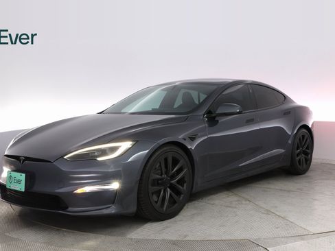Used 2023 Tesla Model S image 2