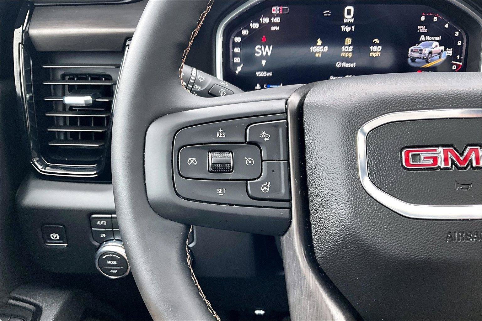Used 2026 GMC Sierra 2500 AT4 w/ Technology Package AWD/4WD image 19