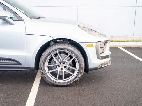 New 2026 Porsche Macan image 9