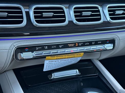 New 2026 Mercedes-Benz GLE 53 AMG 4MATIC image 23