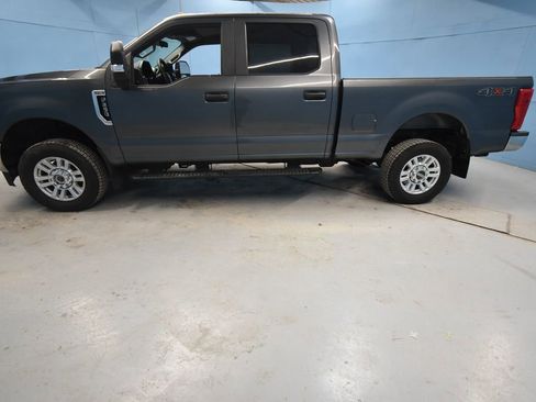 Used 2019 Ford F250 XL w/ STX Appearance Package image 31