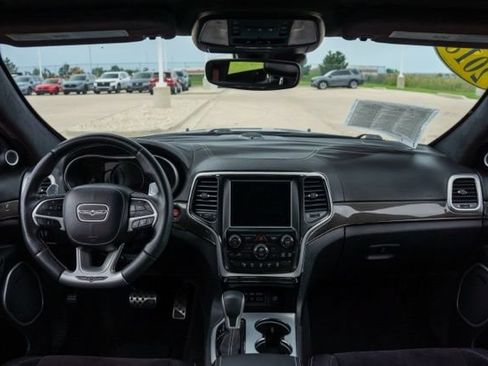 Used 2018 Jeep Grand Cherokee Trackhawk AWD/4WD image 15