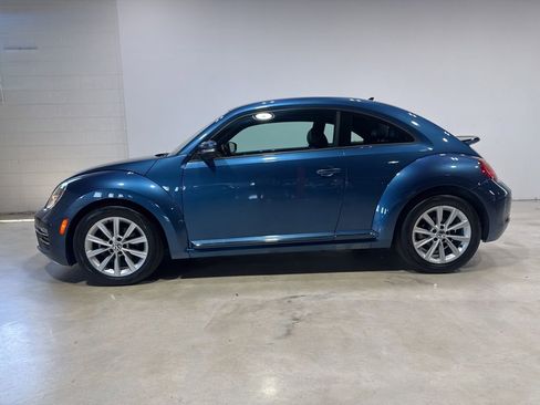 Used 2017 Volkswagen Beetle 1.8T SE FWD image 4