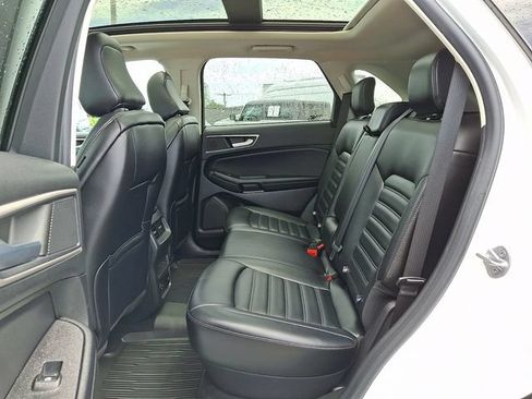 Certified 2022 Ford Edge SEL w/ Convenience Package AWD/4WD image 9