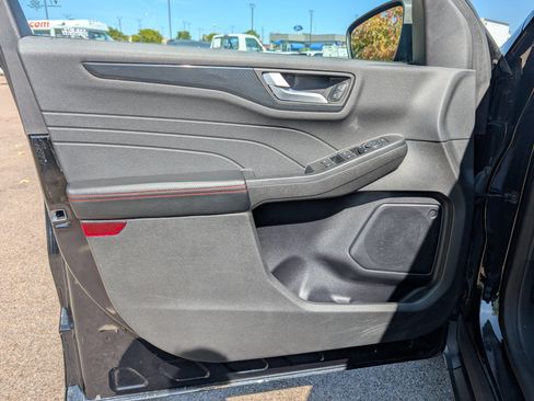 Used 2023 Ford Escape ST-Line w/ Tech Pack #1 image 38