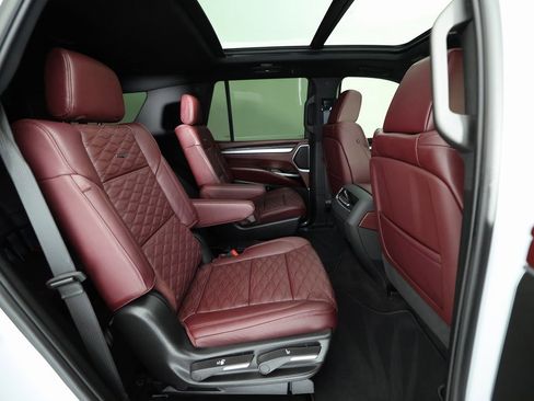 Used 2026 Cadillac Escalade Sport w/ Touring Package image 11