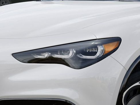 New 2026 Alfa Romeo Stelvio Sprint w/ Convenience Package image 10