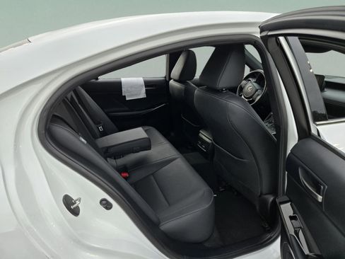 Used 2024 Lexus IS 350 F Sport RWD image 16