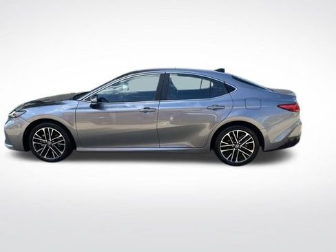 Used 2025 Toyota Camry XLE w/ Premium Package AWD/4WD image 6