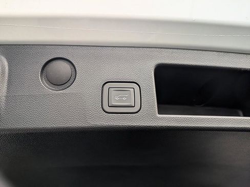 New 2026 Chevrolet Equinox LT w/ Convenience Package II image 28