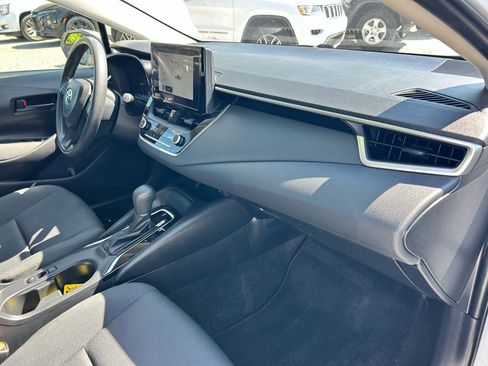 Used 2023 Toyota Corolla LE w/ LE Convenience Package FWD image 9