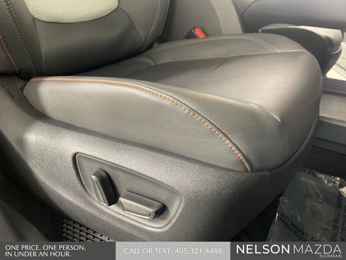 Used 2024 Toyota Sienna XSE FWD image 29