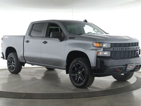 Used 2021 Chevrolet Silverado 1500 Custom Trail Boss w/ Safety Confidence Package AWD/4WD image 2