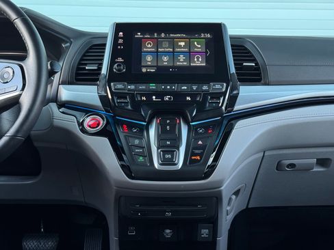 Certified 2024 Honda Odyssey Touring image 20