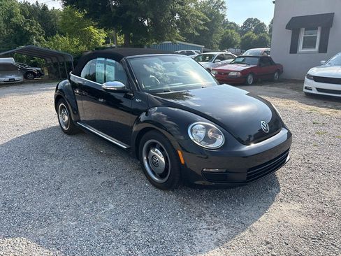 Used 2013 Volkswagen Beetle 2.5 FWD image 29