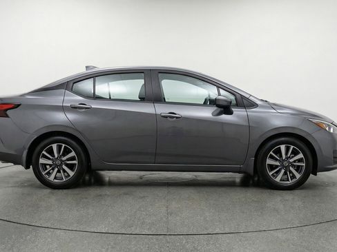Used 2025 Nissan Versa SV FWD image 8