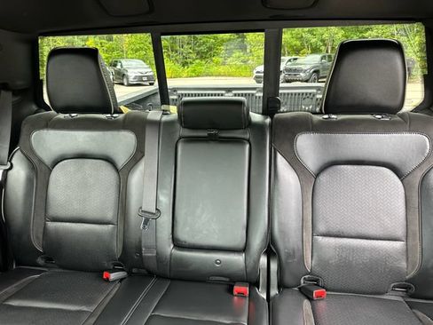 Used 2023 RAM 1500 Laramie AWD/4WD image 29