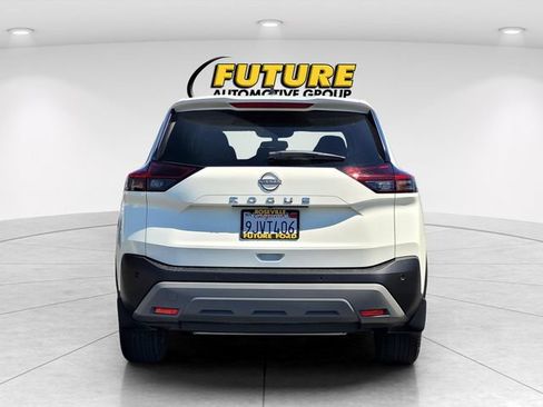 Used 2023 Nissan Rogue S FWD image 5
