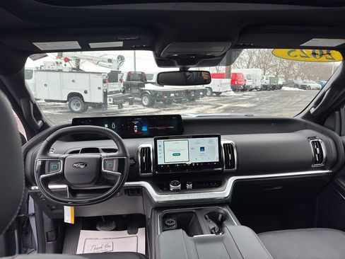 New 2025 Ford Expedition Max Platinum w/ Stealth Performance Package image 10