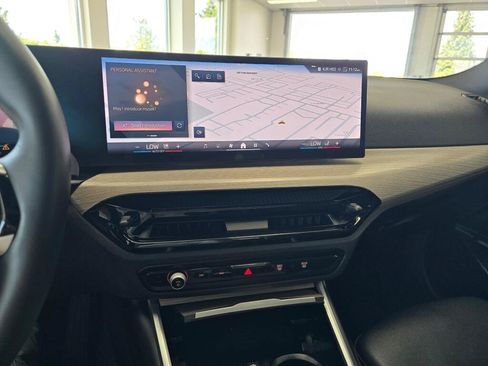 Used 2025 BMW 330i Sedan RWD image 27