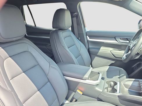 New 2026 GMC Terrain Elevation w/ Elevation Premium Package AWD/4WD image 19
