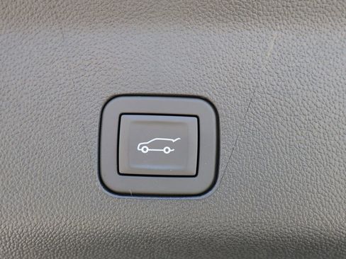 New 2026 Chevrolet Suburban High Country AWD/4WD image 39
