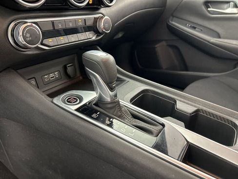 Used 2024 Nissan Sentra SV FWD image 21