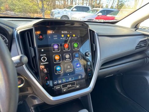 Used 2024 Subaru Crosstrek 2.0i Premium image 10