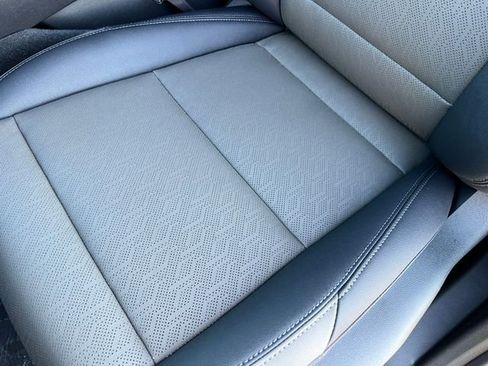 New 2026 Chevrolet Equinox LT w/ Convenience Package II image 9