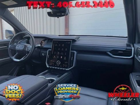 Used 2026 GMC Acadia Elevation w/ Elevation Premium Package FWD image 15