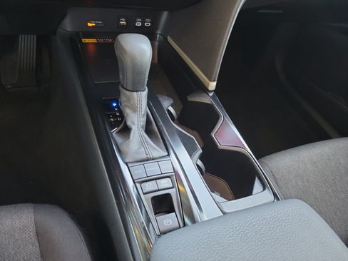 Used 2025 Toyota Camry LE FWD image 19